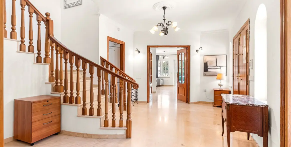 Venta de villa independiente en Calahonda 7