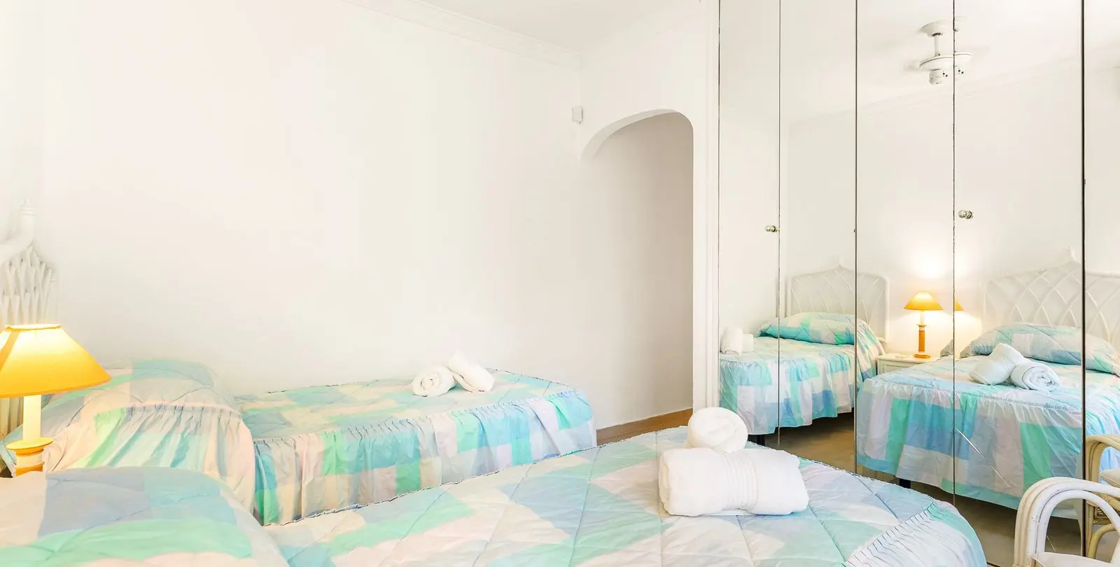 Sale of detached villa in Calahonda 21