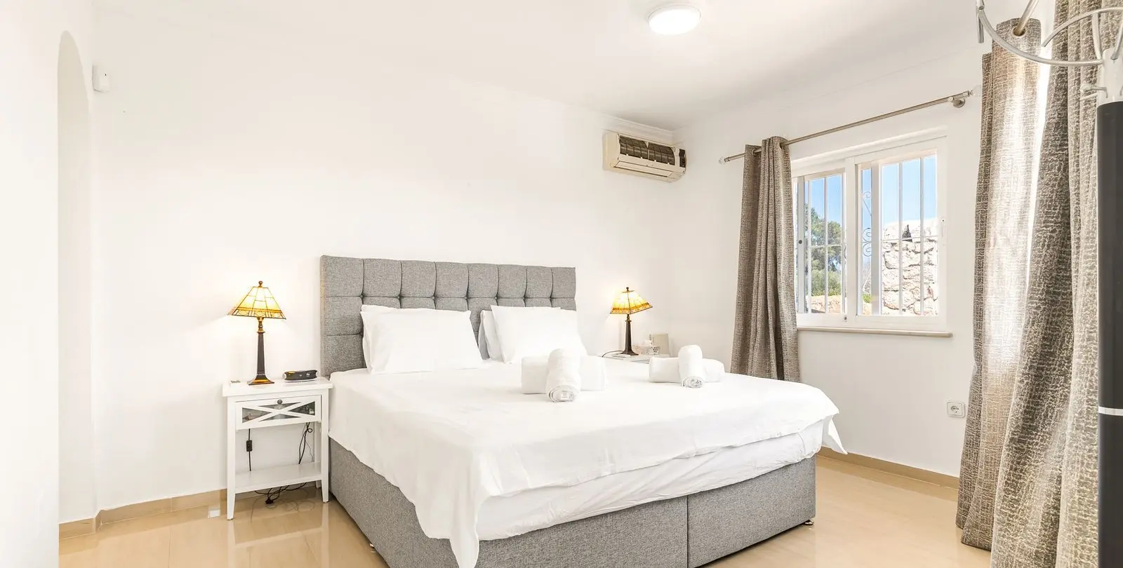 Sale of detached villa in Calahonda 29