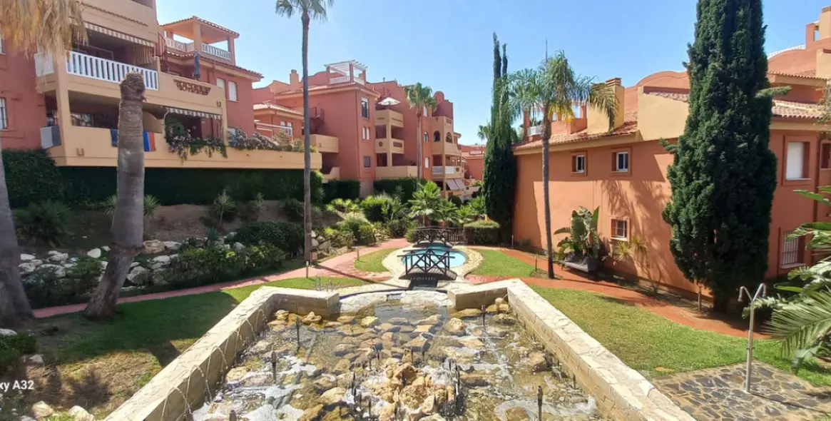 Venta de apartamento en planta baja en Reserva de Marbella 7