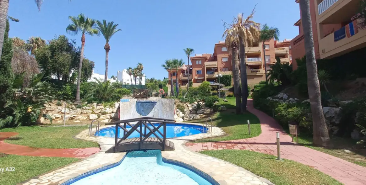 Venta de apartamento en planta baja en Reserva de Marbella 8