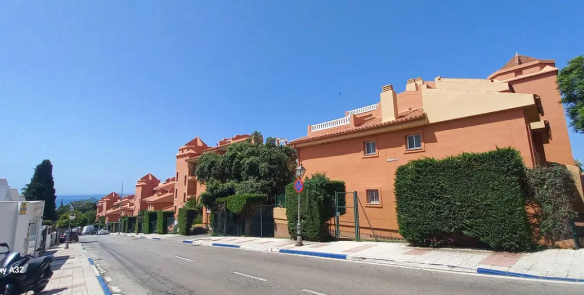 Venta de apartamento en planta baja en Reserva de Marbella 25