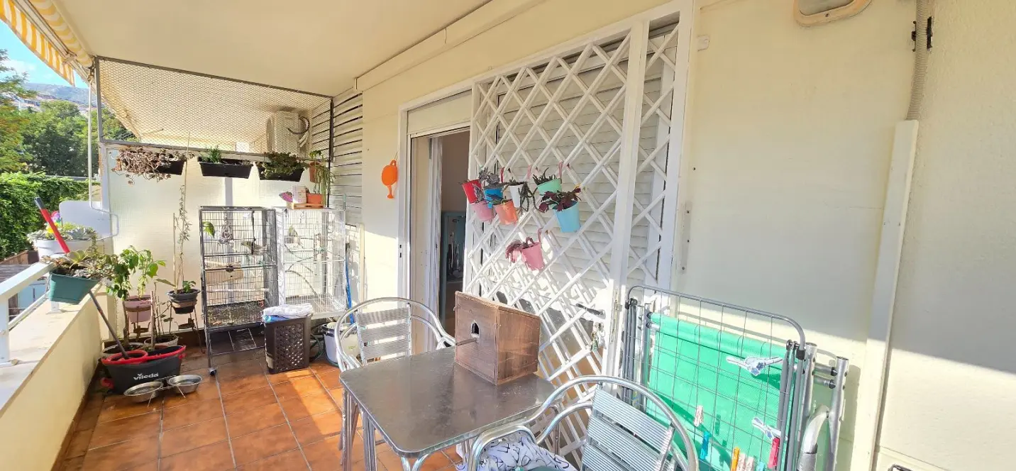 Sale of middle floor apartment in Arroyo de la Miel 2