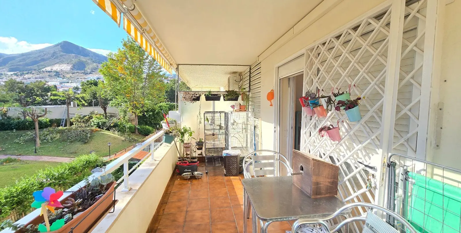 Venta de apartamento en planta media en Arroyo de la Miel 9