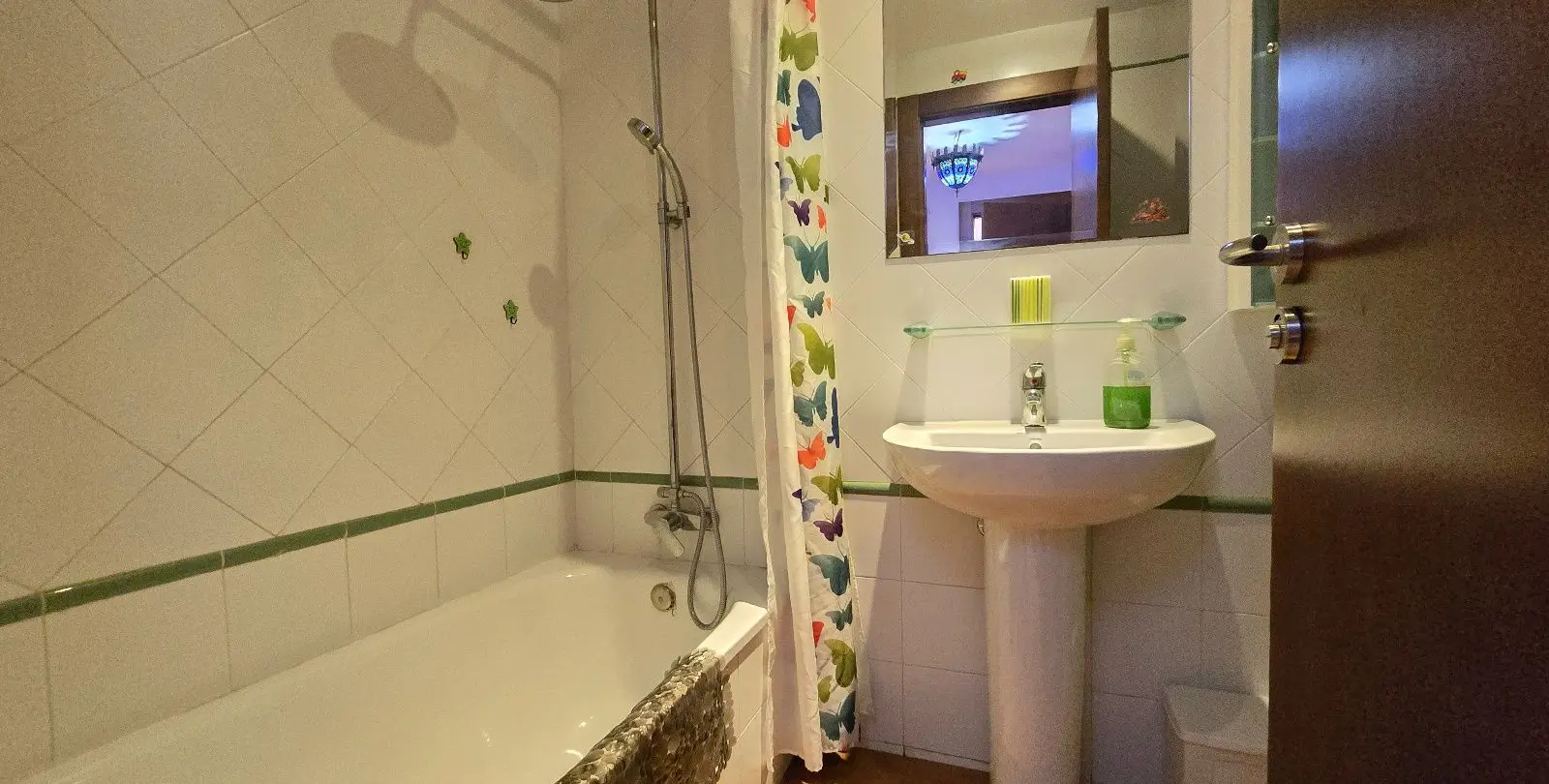 Venta de apartamento en planta media en Arroyo de la Miel 19