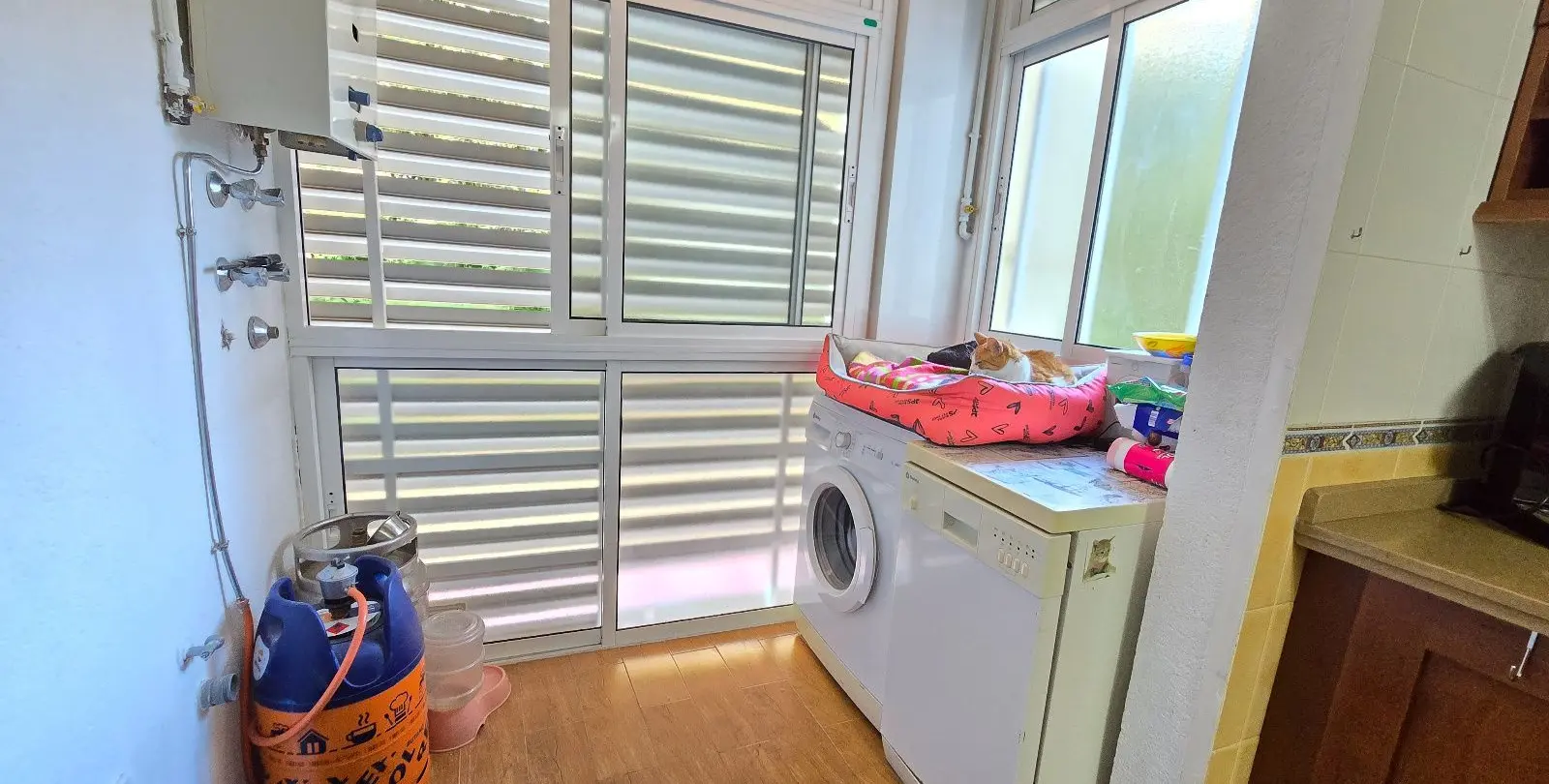 Venta de apartamento en planta media en Arroyo de la Miel 27