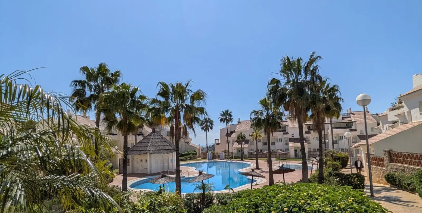 Venta de apartamento en planta media en Benalmadena 1