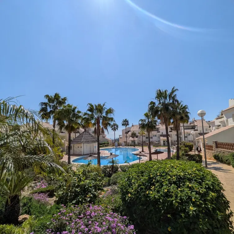 Venta de apartamento en planta media en Benalmadena