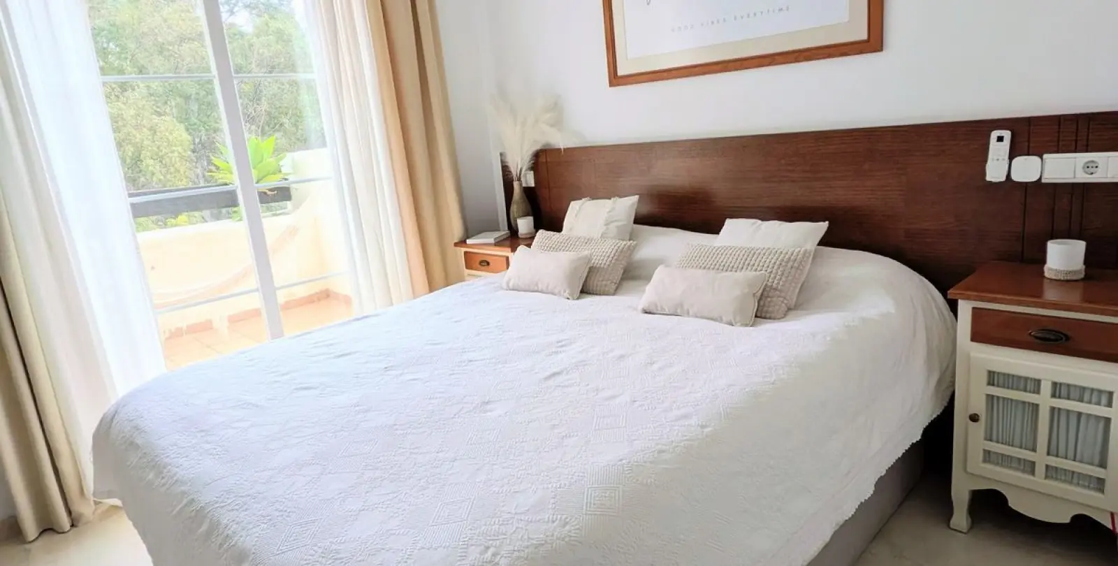 Venta de apartamento en planta media en Benalmadena 12