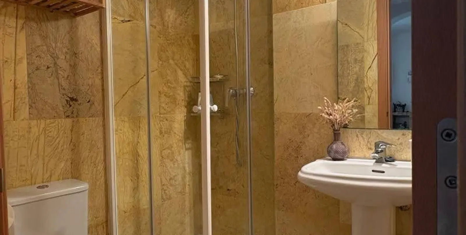 Venta de apartamento en planta media en Benalmadena 20