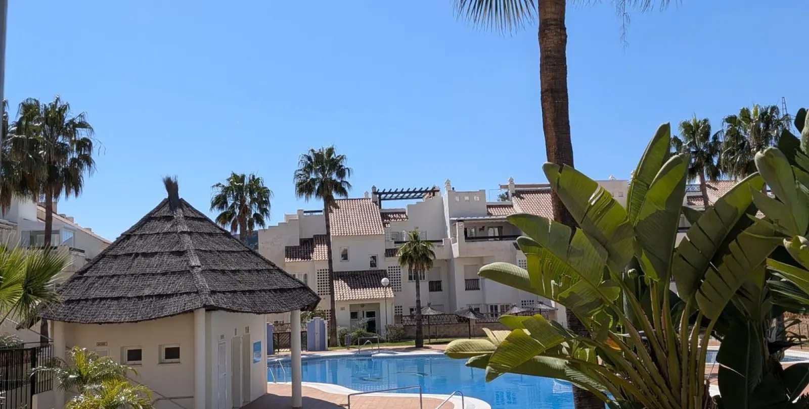 Venta de apartamento en planta media en Benalmadena 23