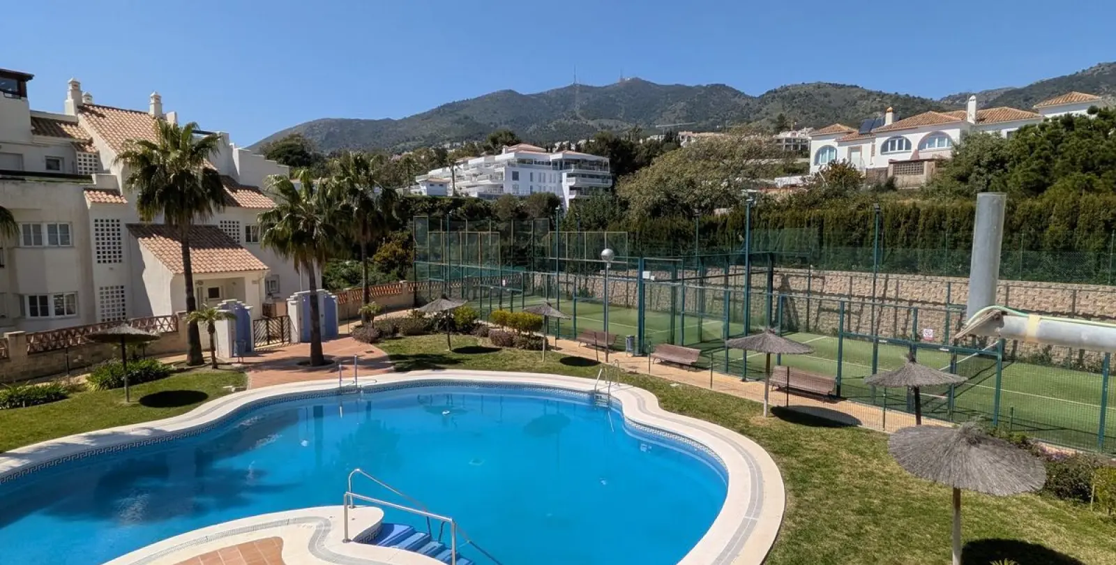 Venta de apartamento en planta media en Benalmadena 26