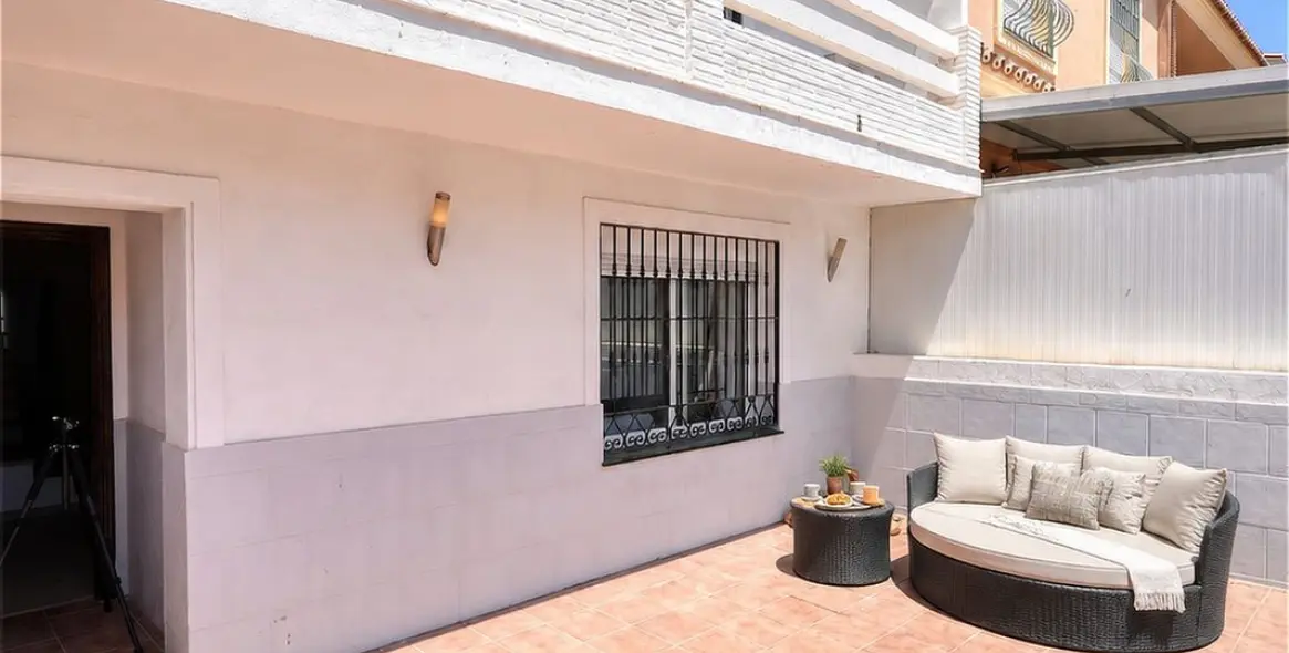 Sale of townhouse in Casares 1