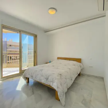 Продажа апартаментов на среднем этаже в Fuengirola