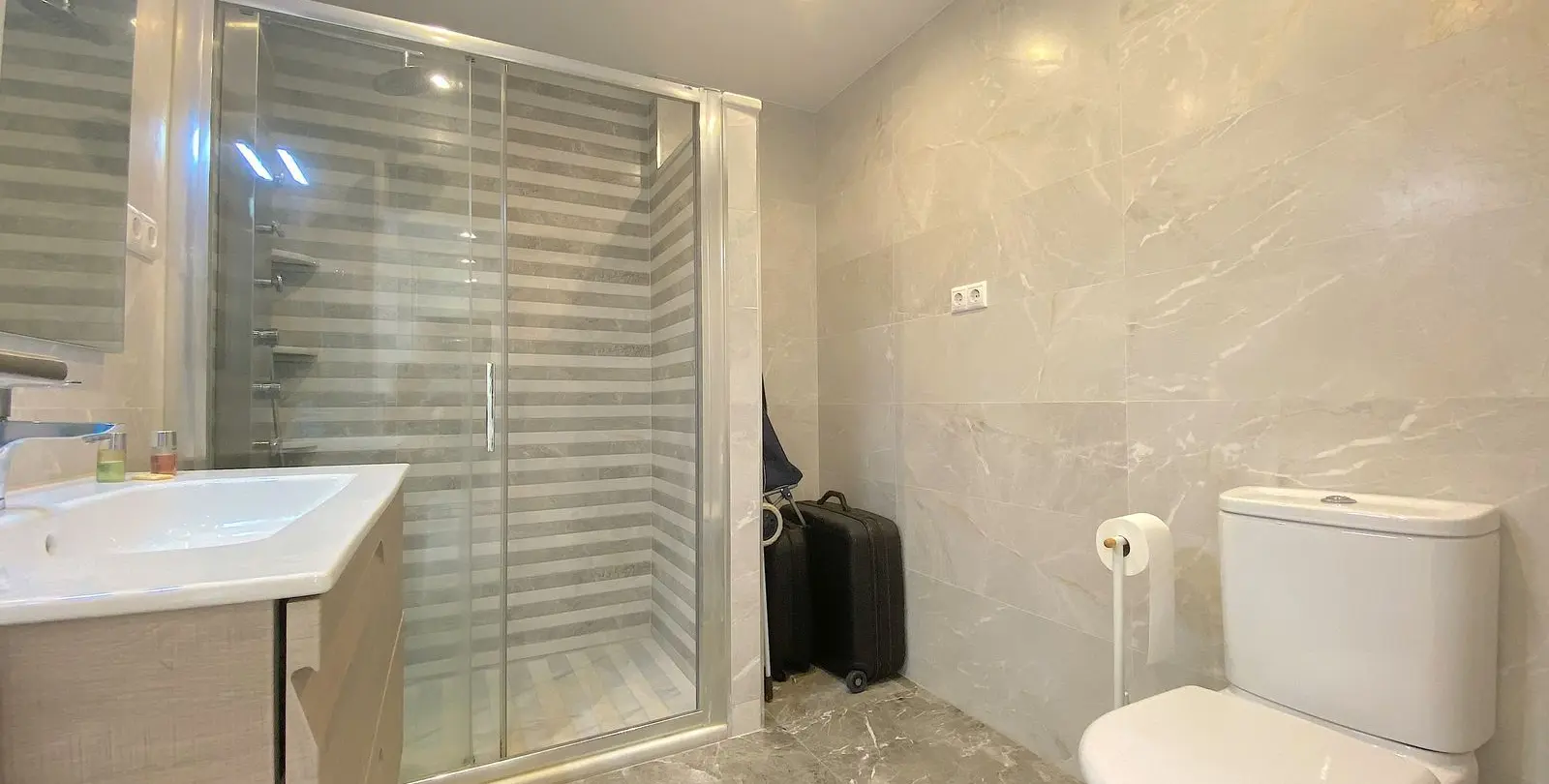 Venta de apartamento en planta media en Fuengirola 7