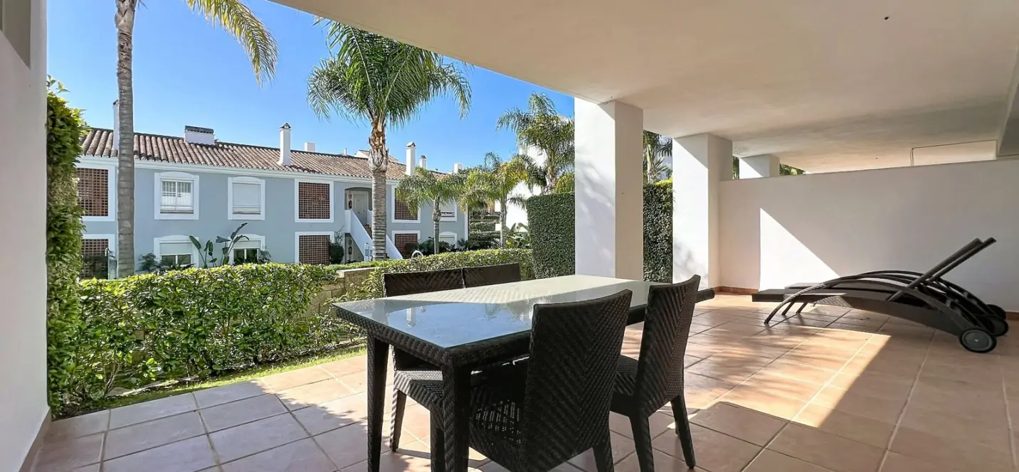 Sale of ground floor apartment in Estepona 3