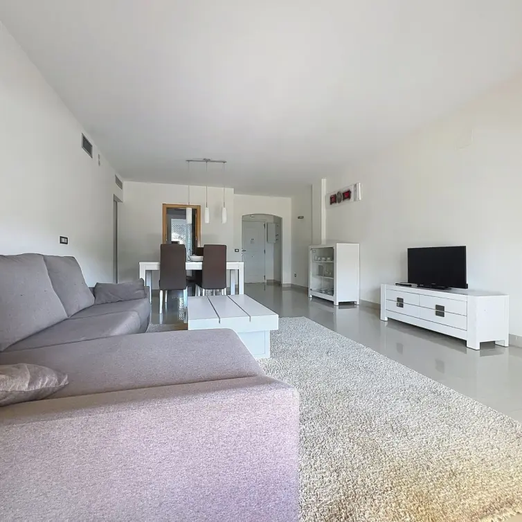 Sale of ground floor apartment in Estepona
