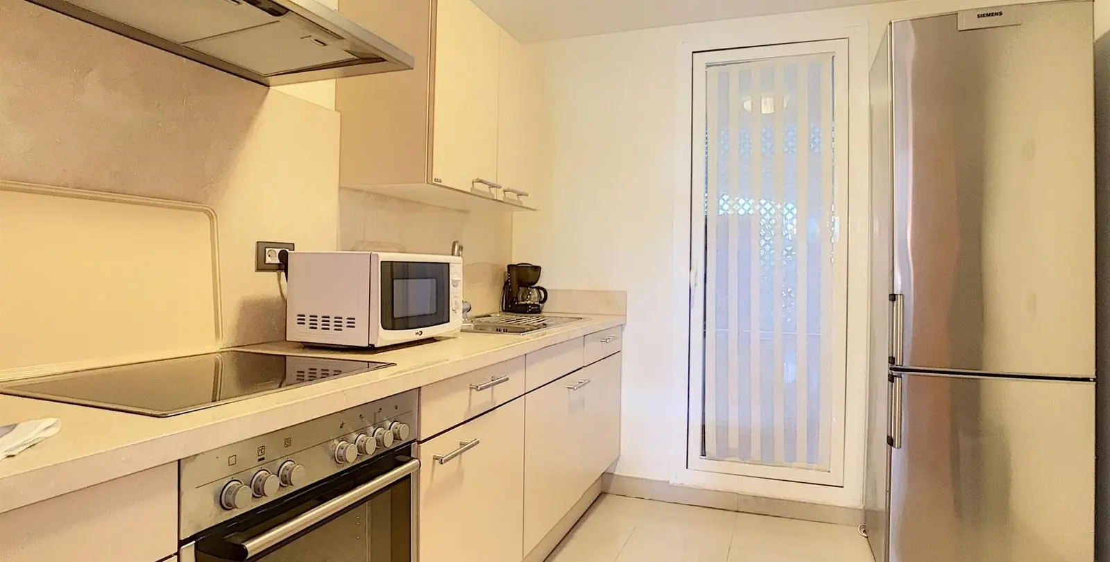 Sale of ground floor apartment in Estepona 8