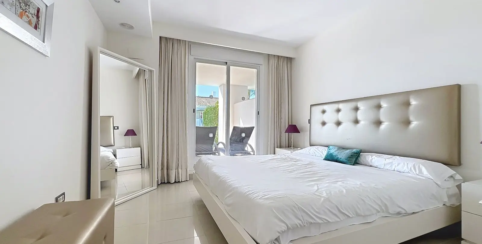 Sale of ground floor apartment in Estepona 15