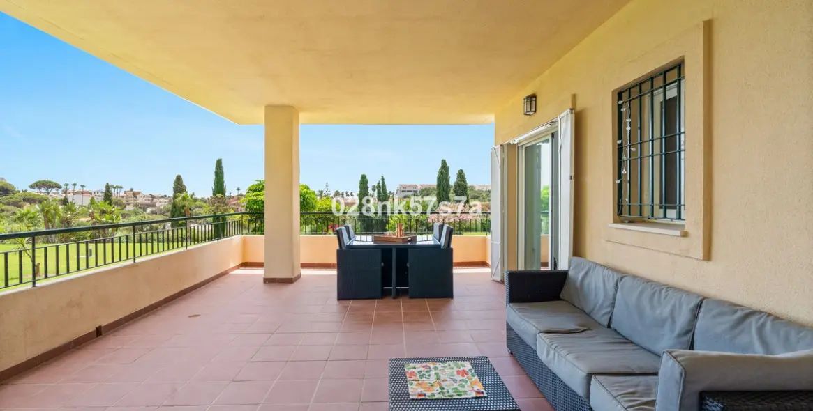 Venta de apartamento en planta baja en El Faro 6