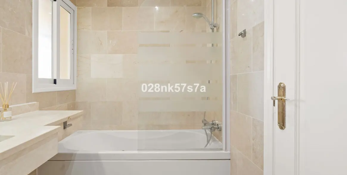 Venta de apartamento en planta baja en El Faro 12