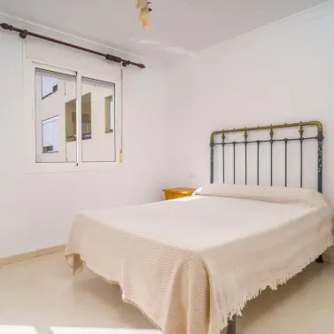 Продажа апартаментов на среднем этаже в Estepona