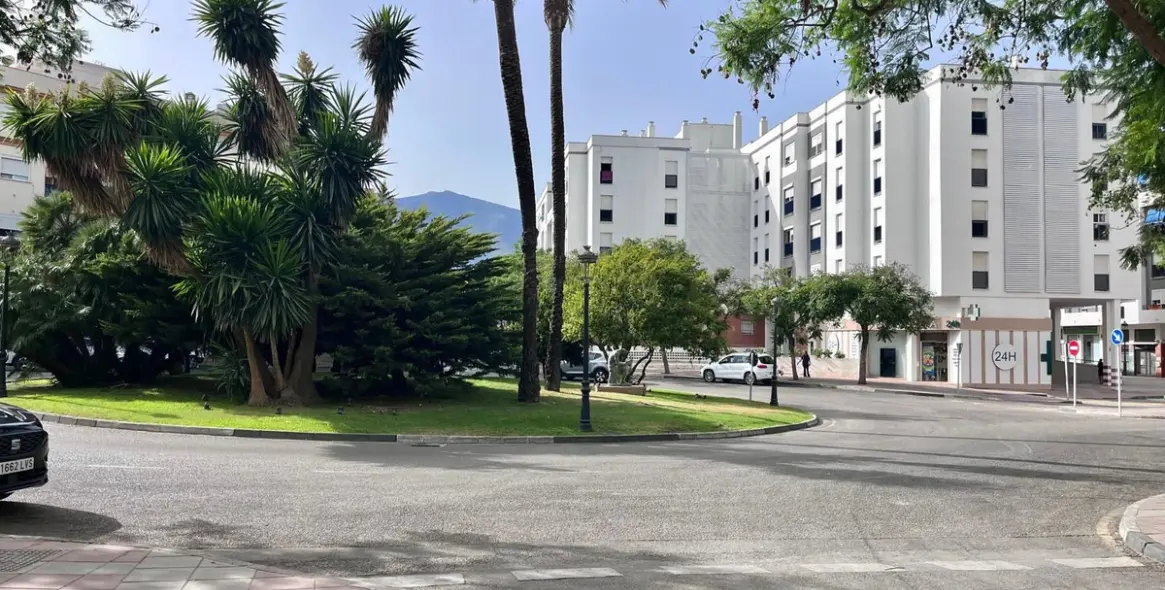 Продажа апартаментов на среднем этаже в Estepona 45
