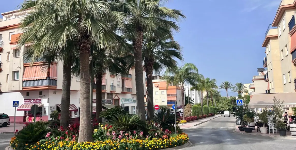 Продажа апартаментов на среднем этаже в Estepona 46
