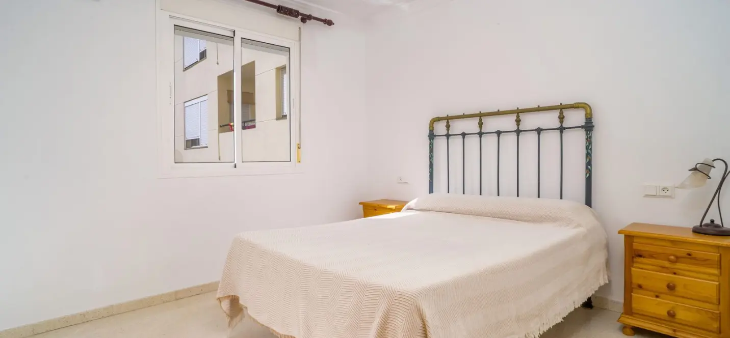 Продажа апартаментов на среднем этаже в Estepona 2