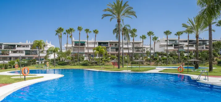 Продажа апартаментов на среднем этаже в Marbella 0