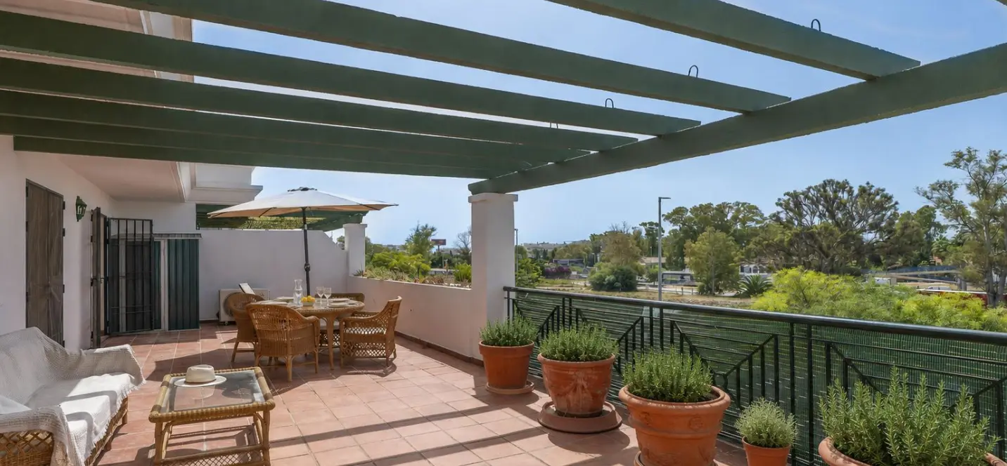 Продажа апартаментов на среднем этаже в Marbella 3