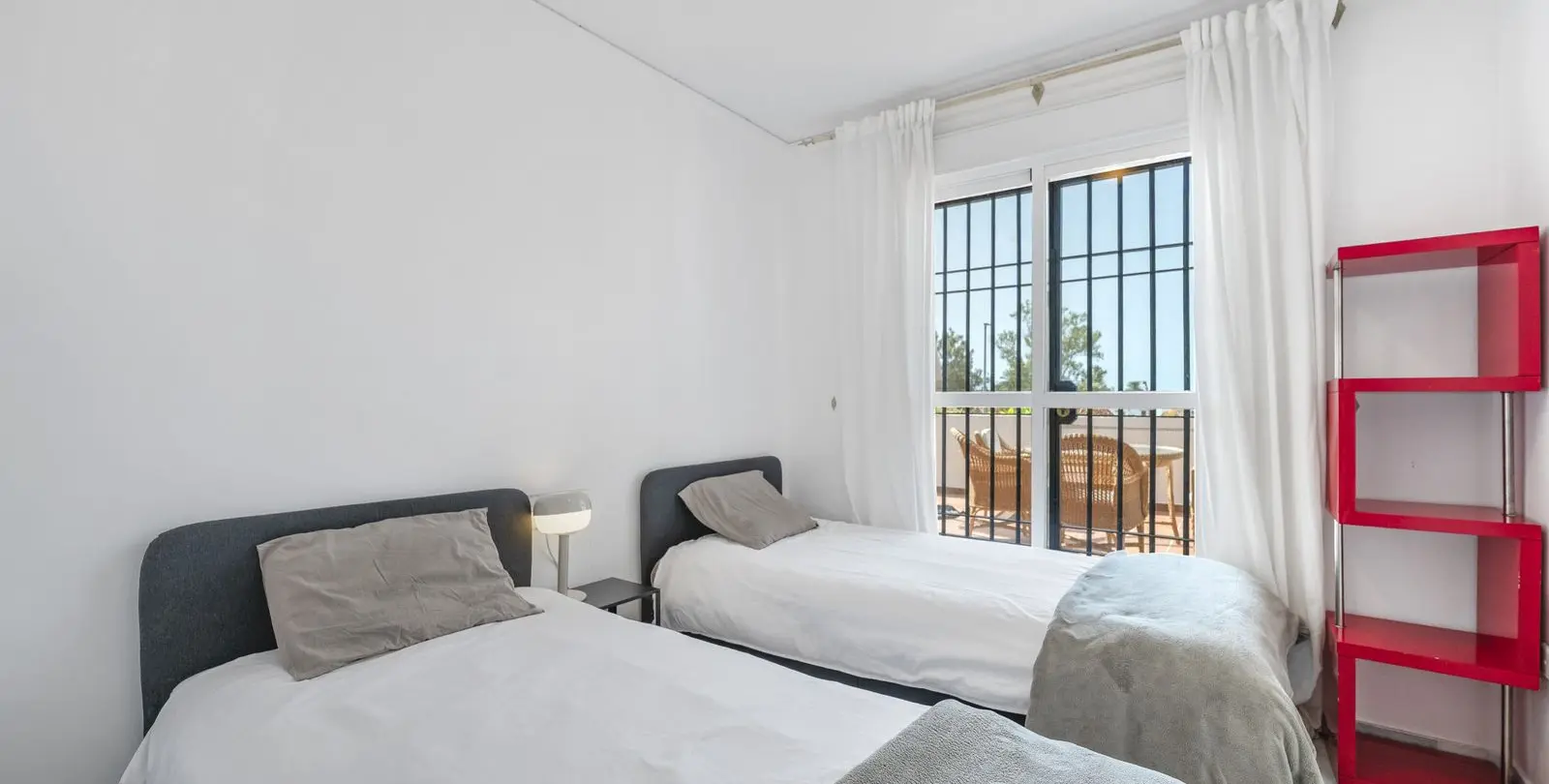 Продажа апартаментов на среднем этаже в Marbella 15