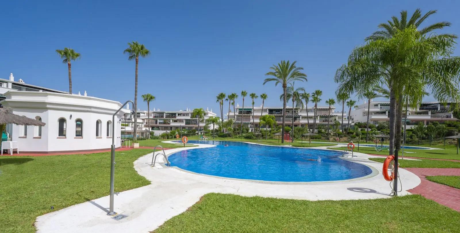 Продажа апартаментов на среднем этаже в Marbella 17