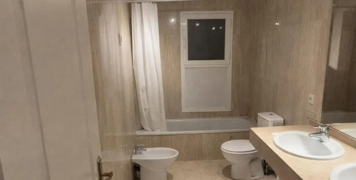 Sale of middle floor apartment in Marbella 13