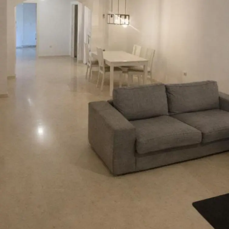 Продажа апартаментов на среднем этаже в Marbella