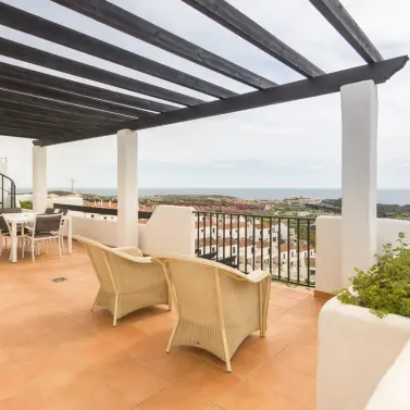 Sale of penthouse in Doña Julia