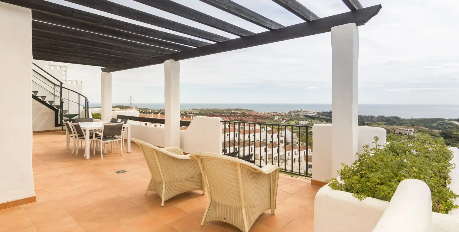 Sale of penthouse in Doña Julia 1