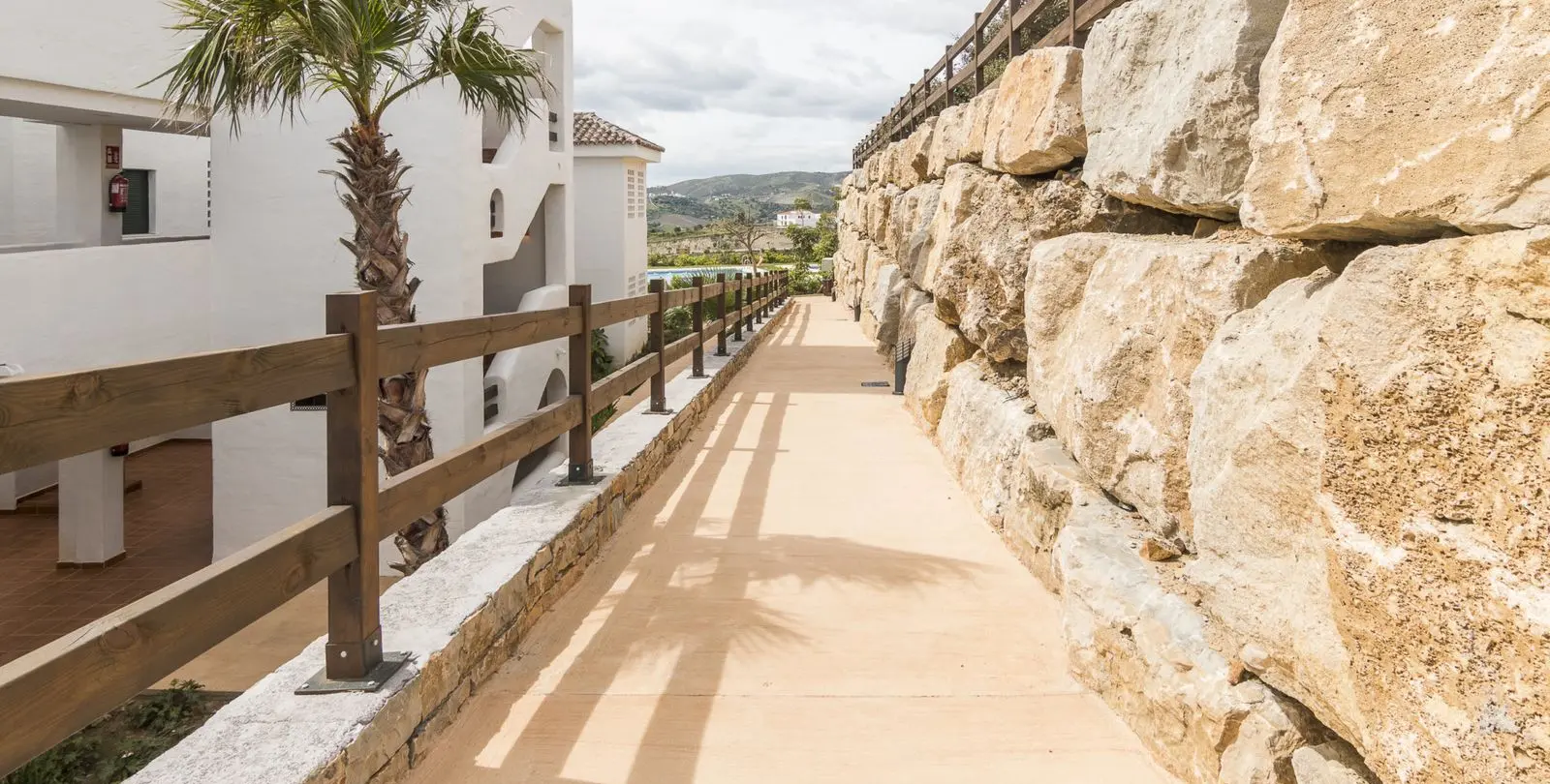 Sale of penthouse in Doña Julia 21