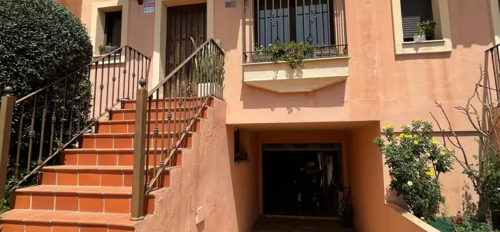 Продажа таунхауса в Estepona 1