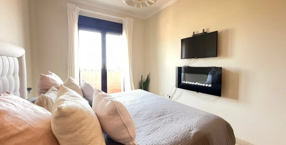 Sale of townhouse in Estepona 14