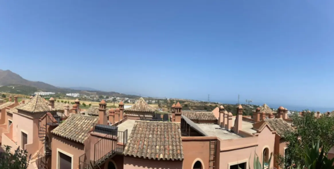 Sale of townhouse in Estepona 15