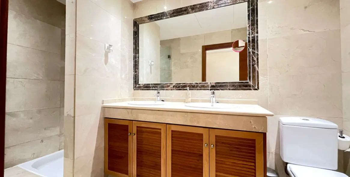 Sale of townhouse in Estepona 22