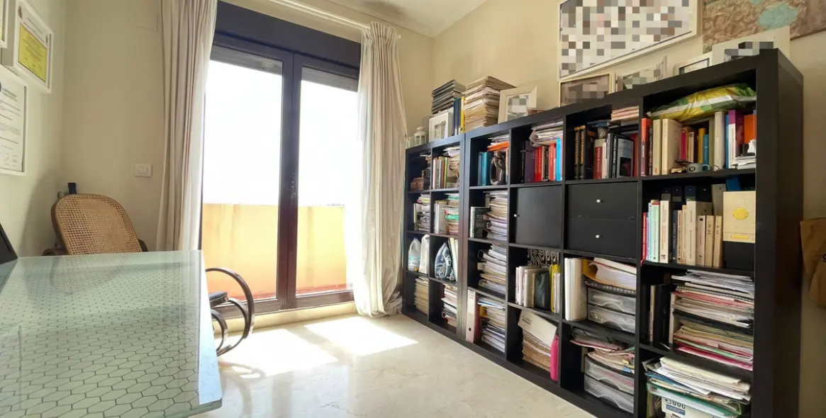 Sale of townhouse in Estepona 24