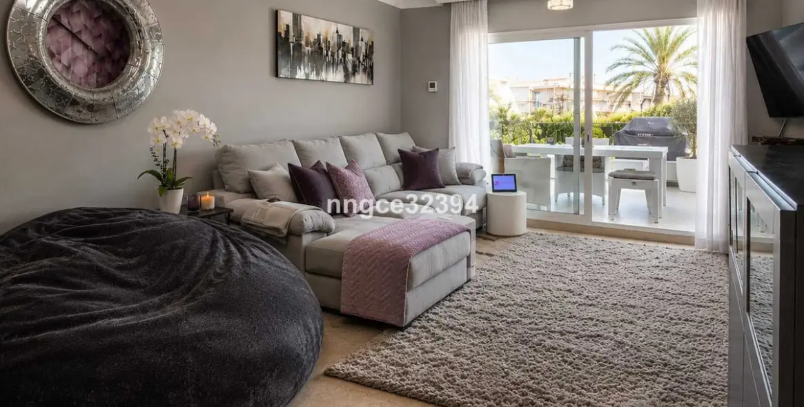 Продажа таунхауса в New Golden Mile 13