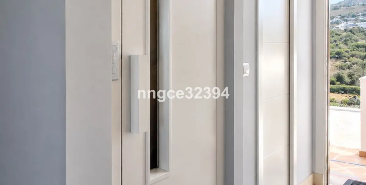 Продажа таунхауса в New Golden Mile 17