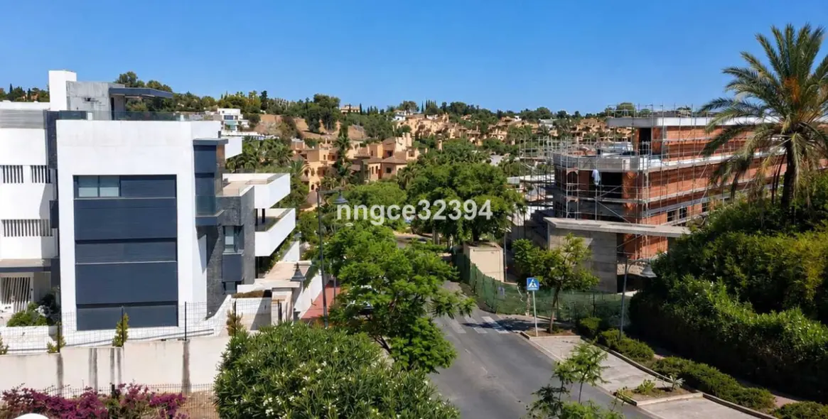 Продажа таунхауса в New Golden Mile 33