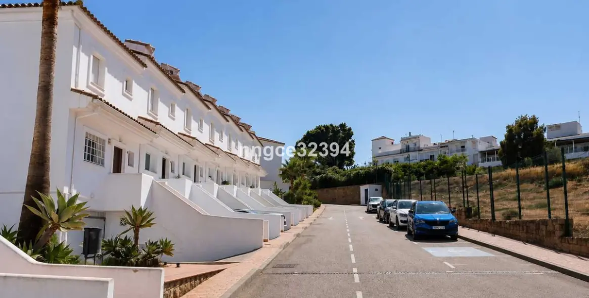 Продажа таунхауса в New Golden Mile 35