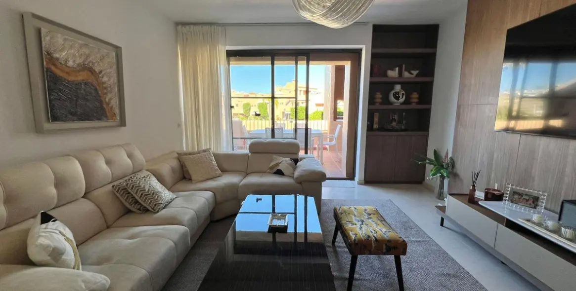 Sale of penthouse in Bel Air 5