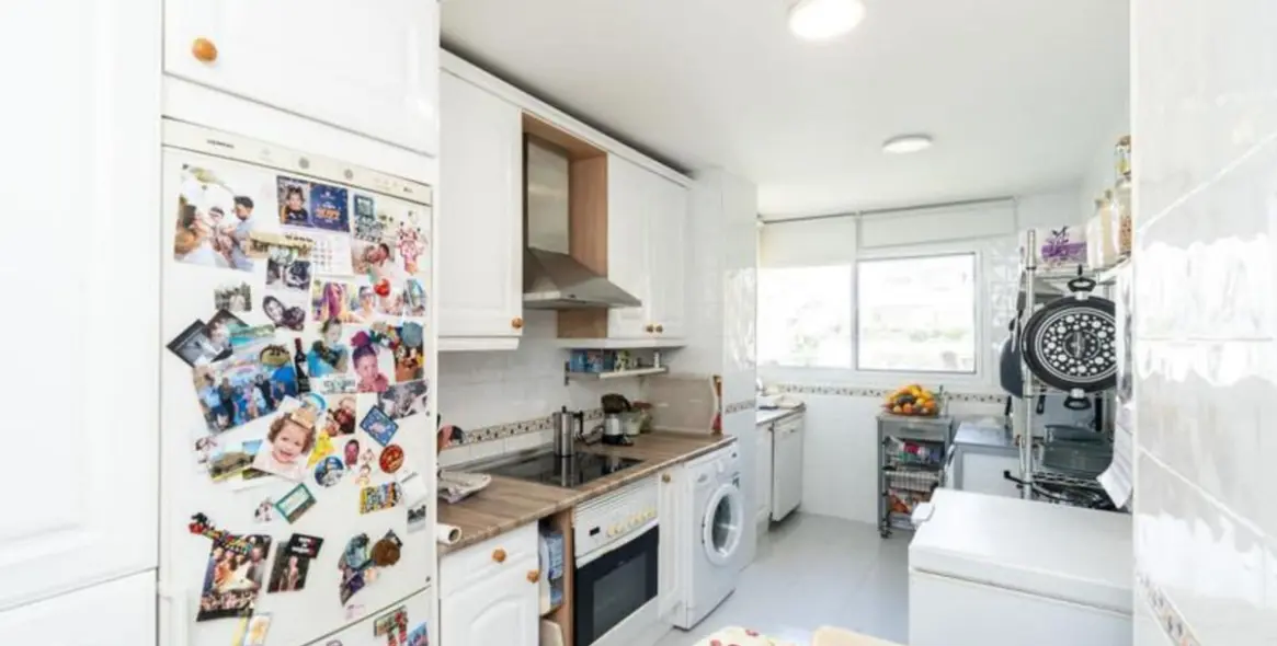 Sale of penthouse in Bel Air 8