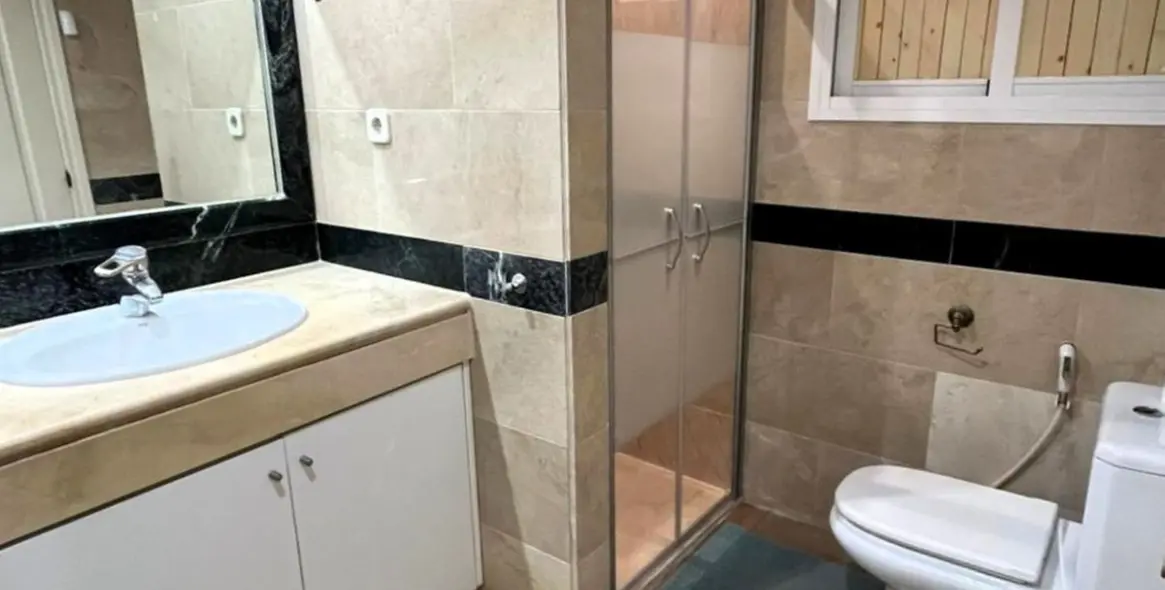 Продажа апартаментов на первом этаже в Bahía de Marbella 28